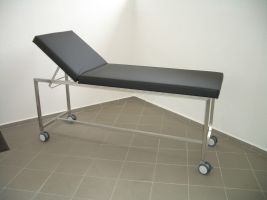 Liege mit Rollen